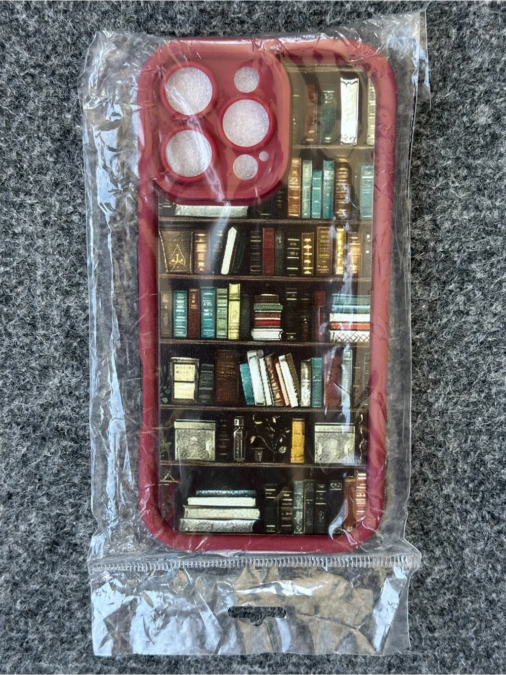 NWT iPhone 16 Pro Max Vintage Library Bookshelf Case